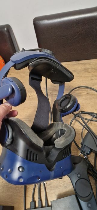 Pachet 3 Kit-urit ochelari realitate virtuala Vive.