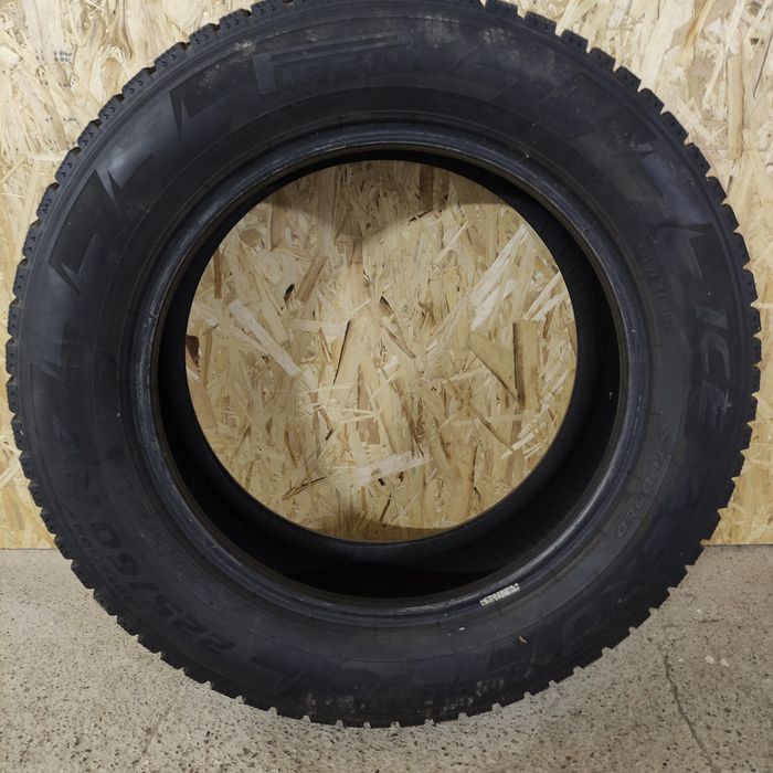Шины б/у Pirelli 4 шт.