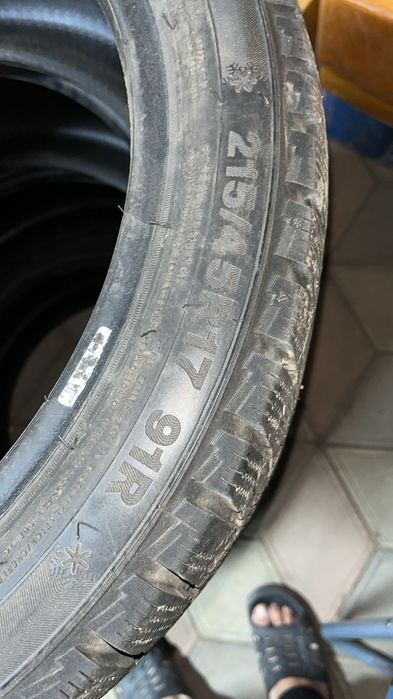 Продам зимние шины 215/45 R17 91R