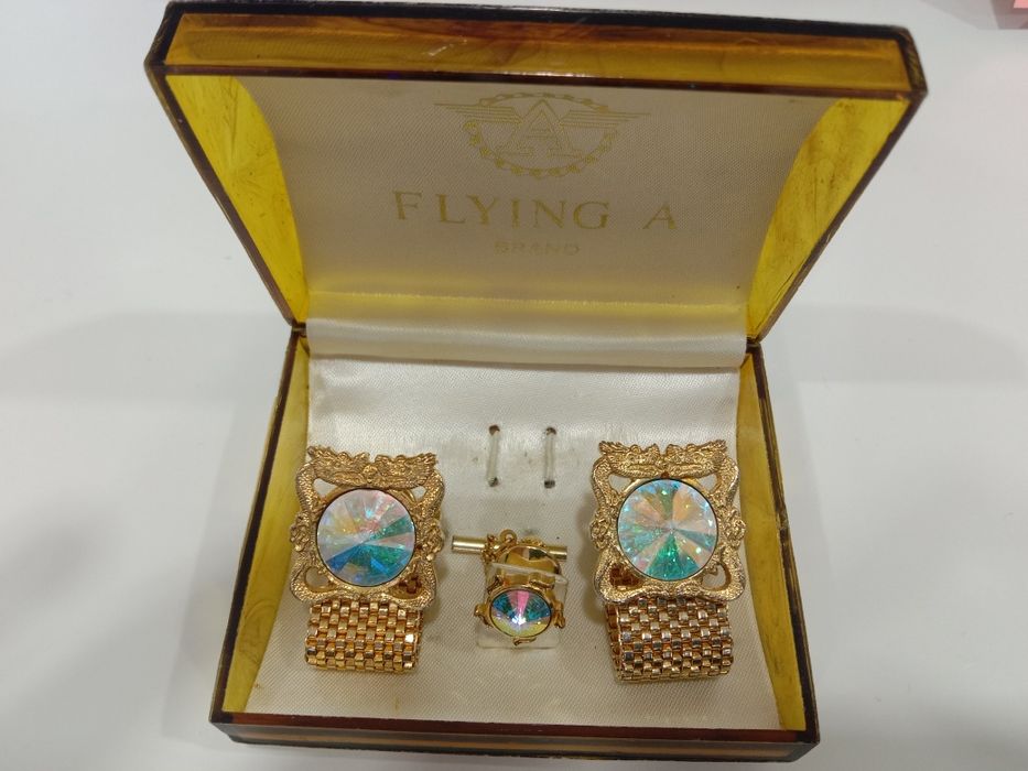 Продам запонки винтажные