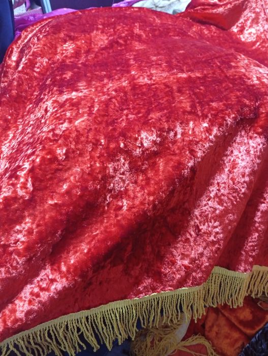 Palak va duxoba parda sotiladi