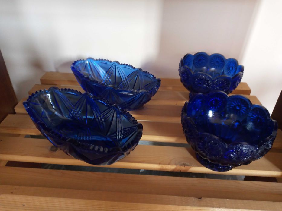 Шикарные декоративные вазы из лазурного синего стекла 25тыс1шт