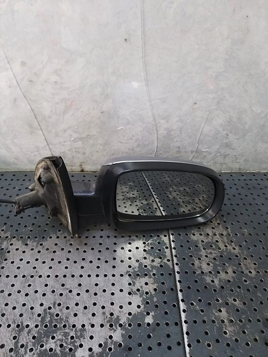 Oglinda manuala dreapta opel corsa c x01 065022r2