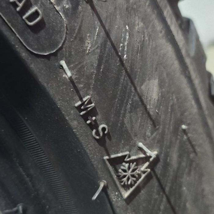 Anvelope all season 235/45/R18 DOT 2017