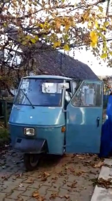 1.600 Euro - Piaggio Ape 50 Classic Pick Up - inmatriculat la primarie