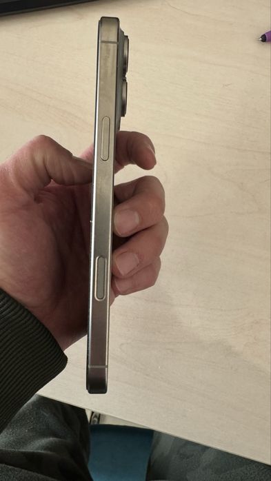 Продается Iphone 16 pro max 256gb Natural Titanium sim