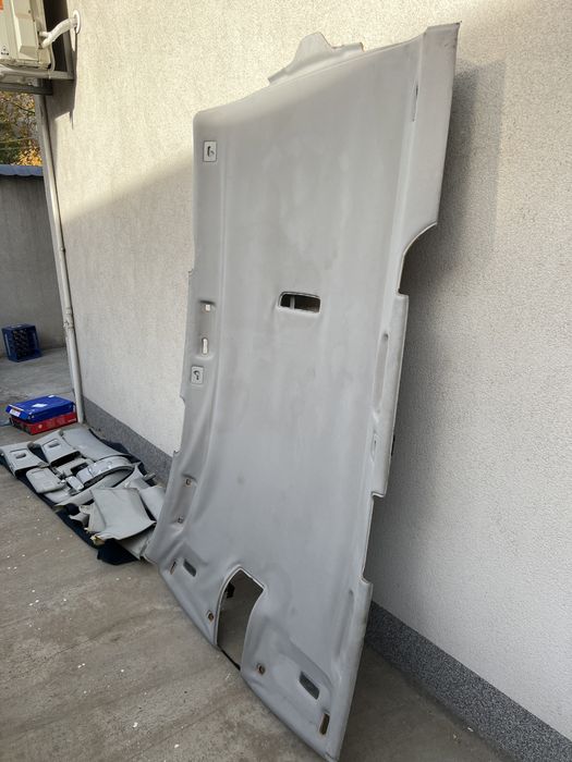 Plafon+ accesorii AUDI A6c6 avant,plafonul trebuie retapitat sau lipit