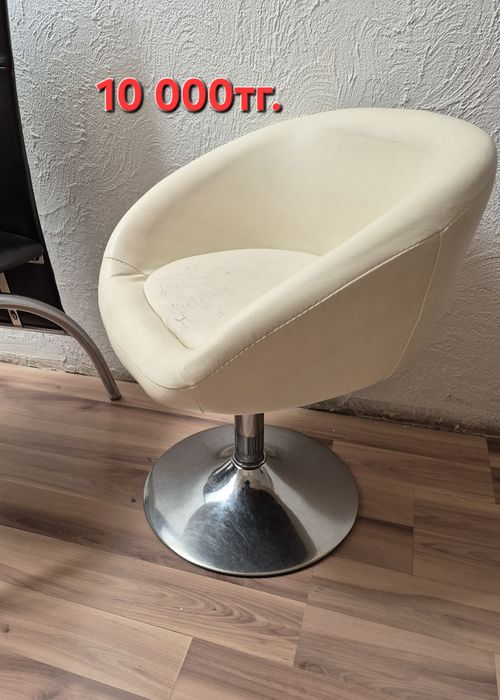 Кресло для салона и парикмахерской б/у