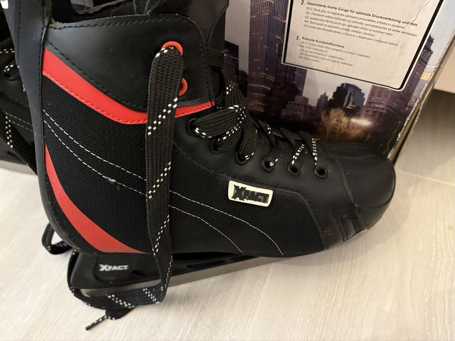 Vând patine de hochei X-Fact Pro