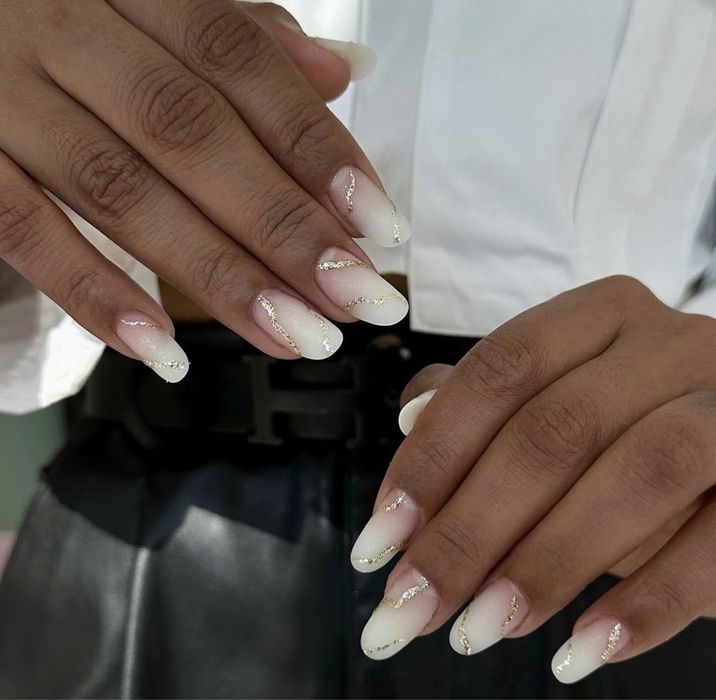 Unghii cu gel/oja semipermanenta apex