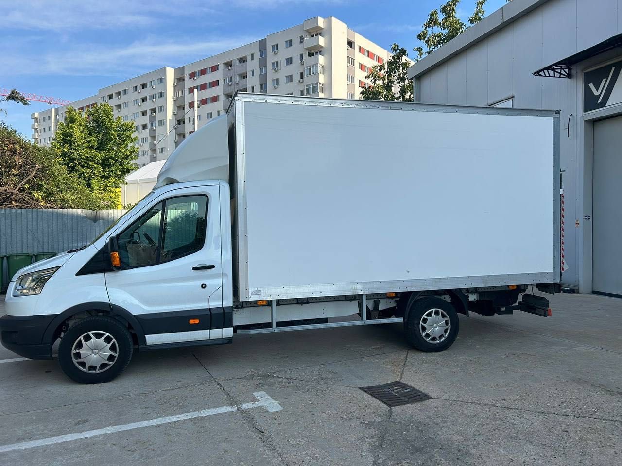 SERVICII TRANSPORT  - mobila, marfa, mutari, relocari, moto sau atv