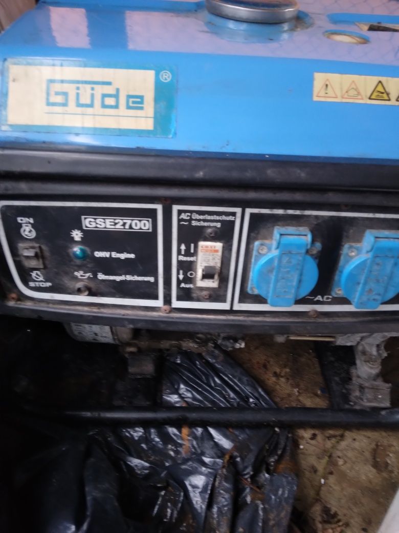 Generator 220v 2.7 kv