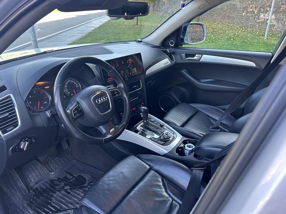 Audi Q5 an 2010 ..3.0doesel sline