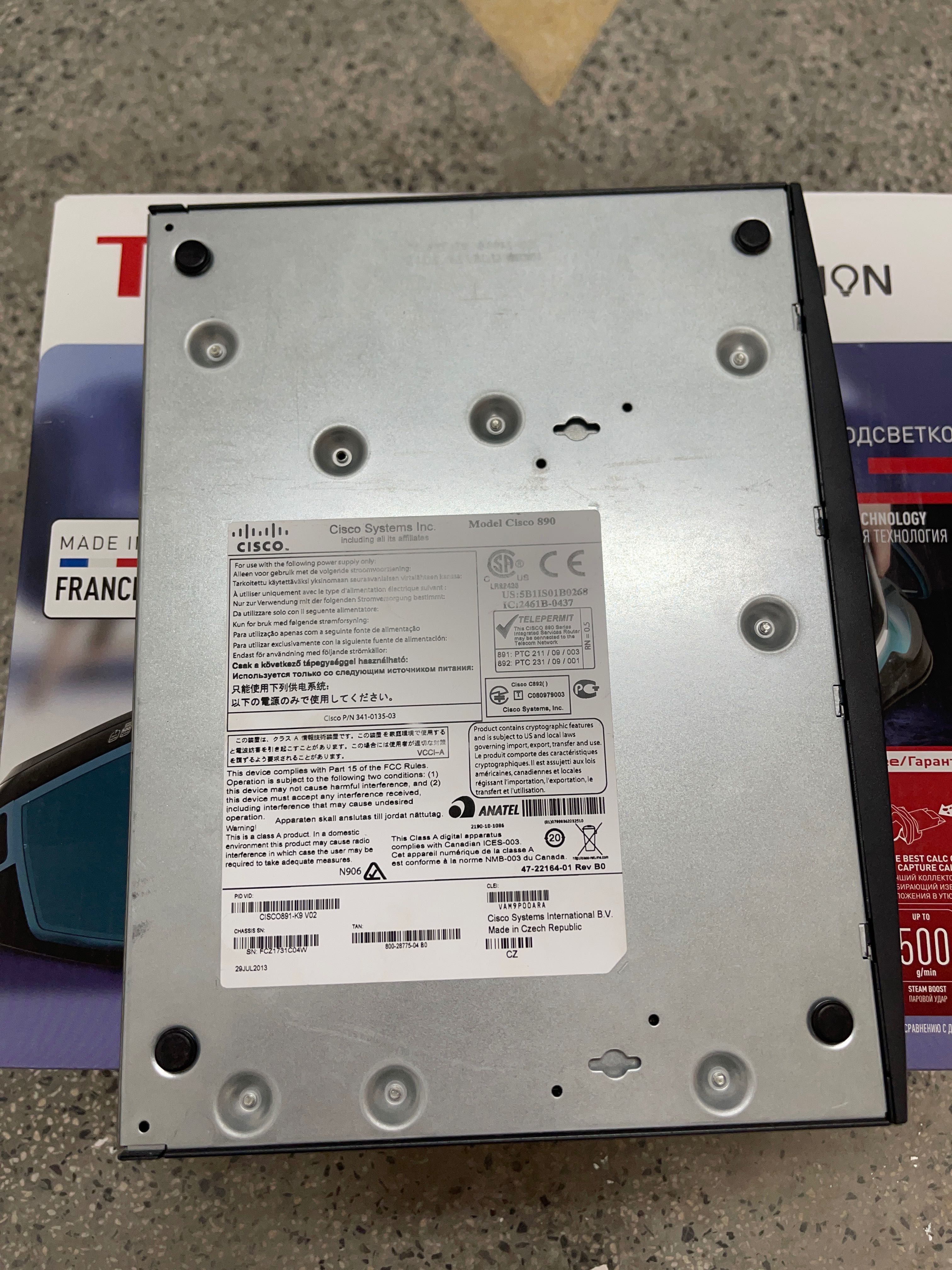 Cisco 890 Series Integrated Services Router