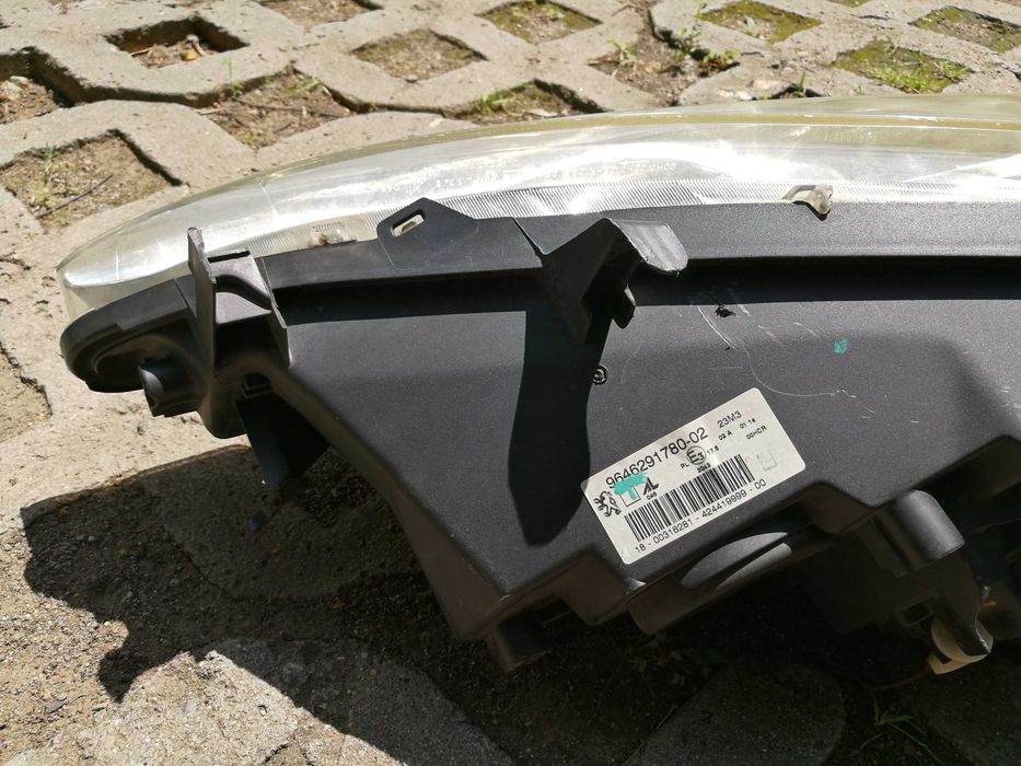 Продавам части за Пежо 307, модел 2004-2006