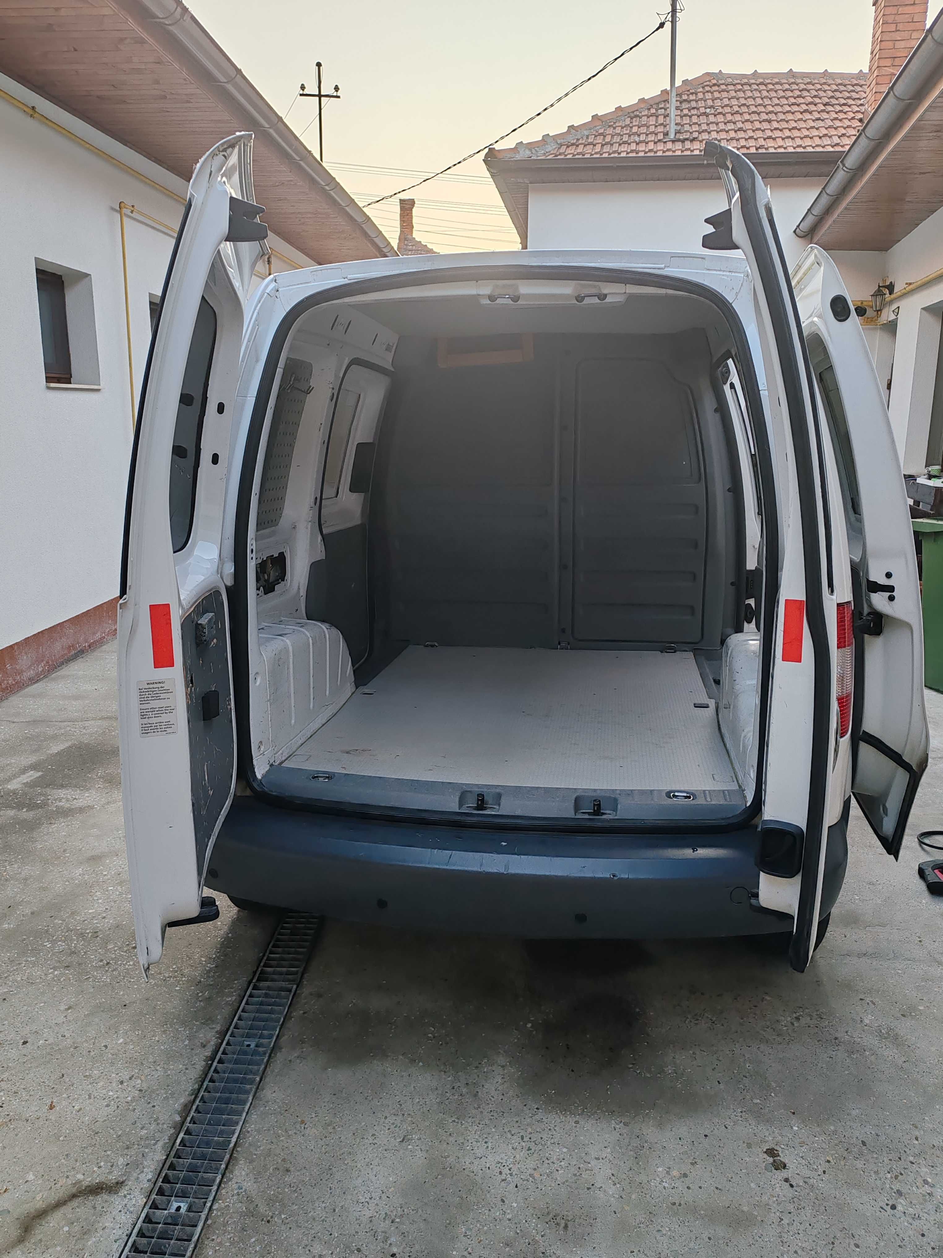 Vând caddy 4 motion
