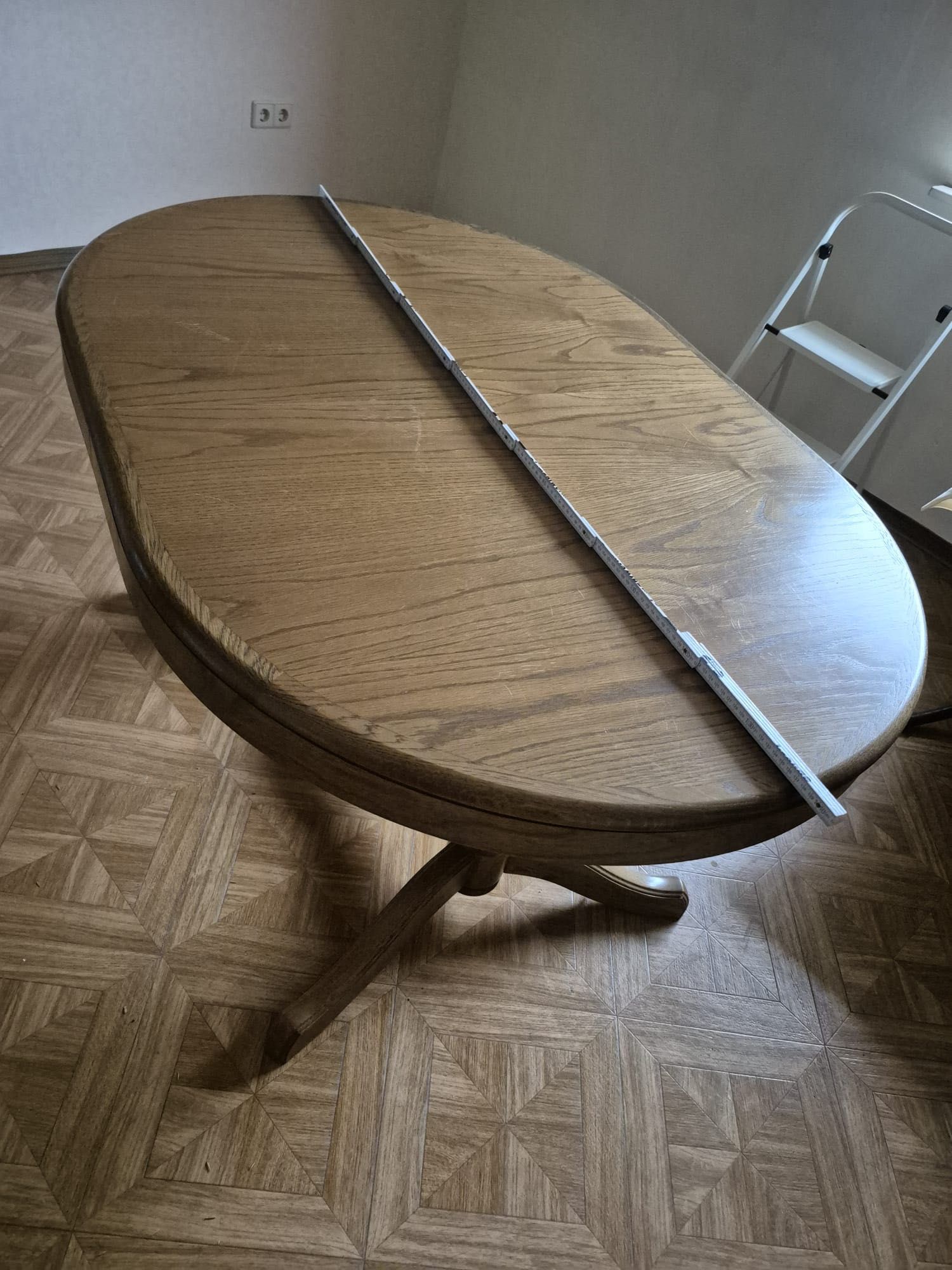 Masă din lemn masiv extensibilă până la 320cm