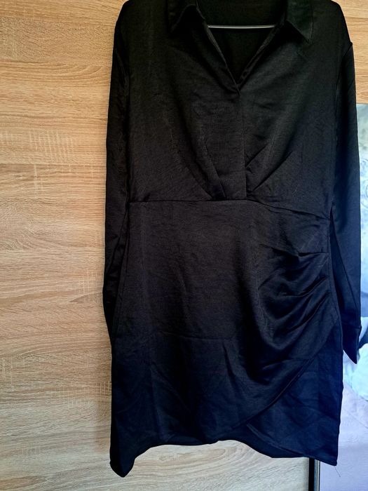 Дамска сатенена рокля