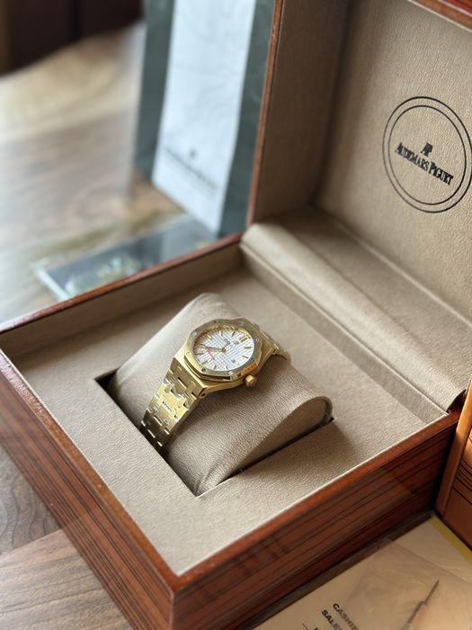 Audemars Piguet Royal Oak 33 mm Quartz - дамски модел