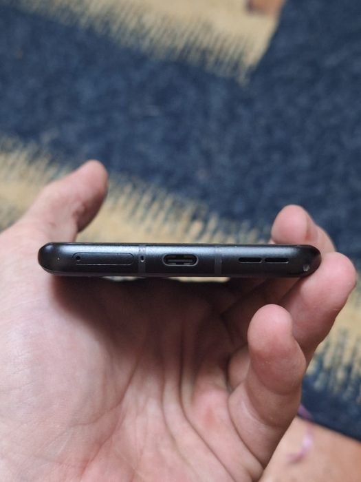 One plus 10 pro 12/256