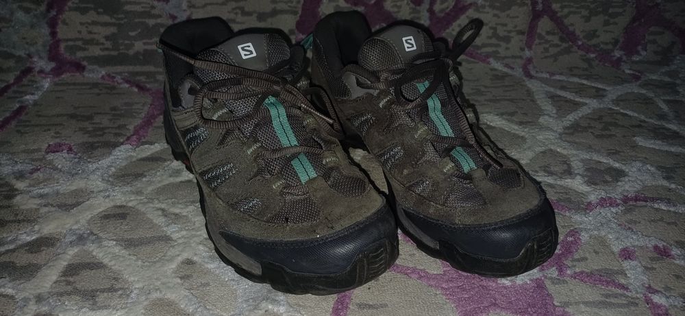 Ghete / adidasi SALOMON/ Solomon