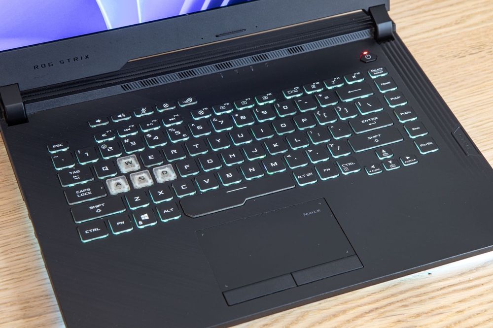 Laptop Gaming Asus ROG Strix G531, i7-9750H, GTX 1650, 32GB RAM, 144hz