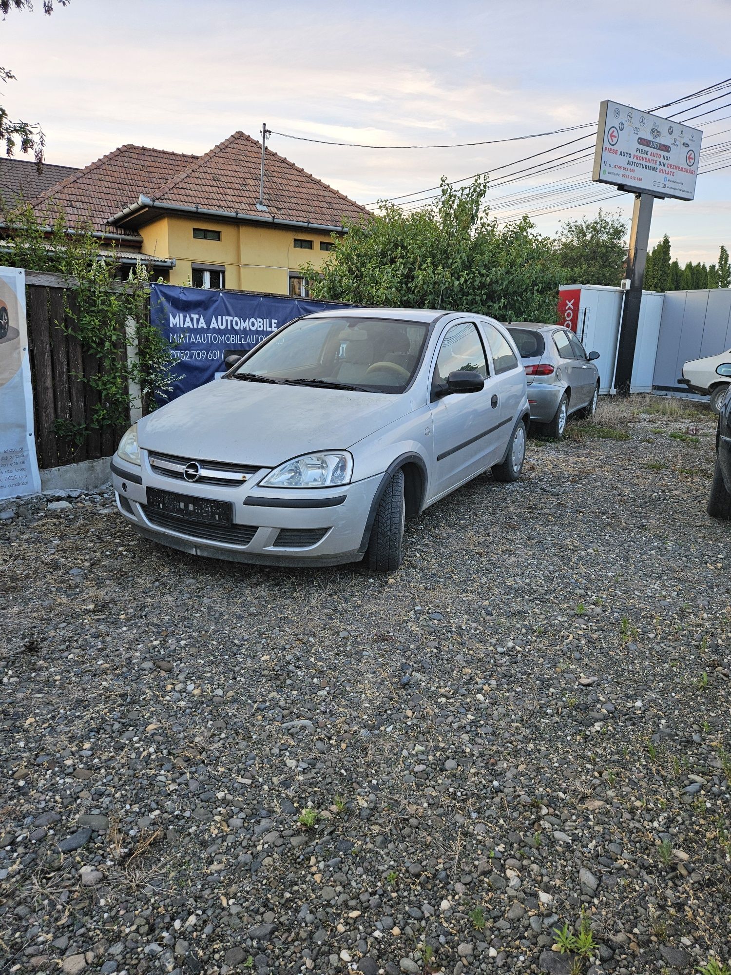 Dezmembrez Opel Corsa C 1.3 diesel model 2003-2006