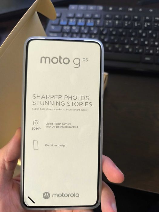 Продавам Motorola Moto g05
