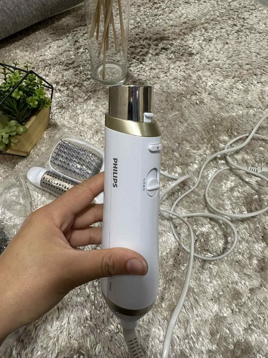 Сешоар Philips с 4 приставки