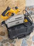 Fierăstrău circular cu plonjare Dewalt DCS520-QS