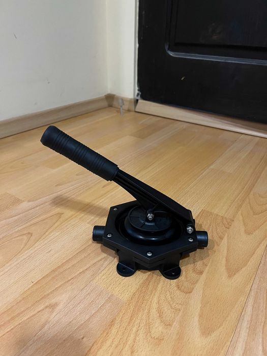 Ръчна помпа за течности