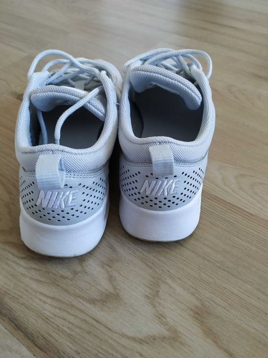 Дамски маратонки NIKE