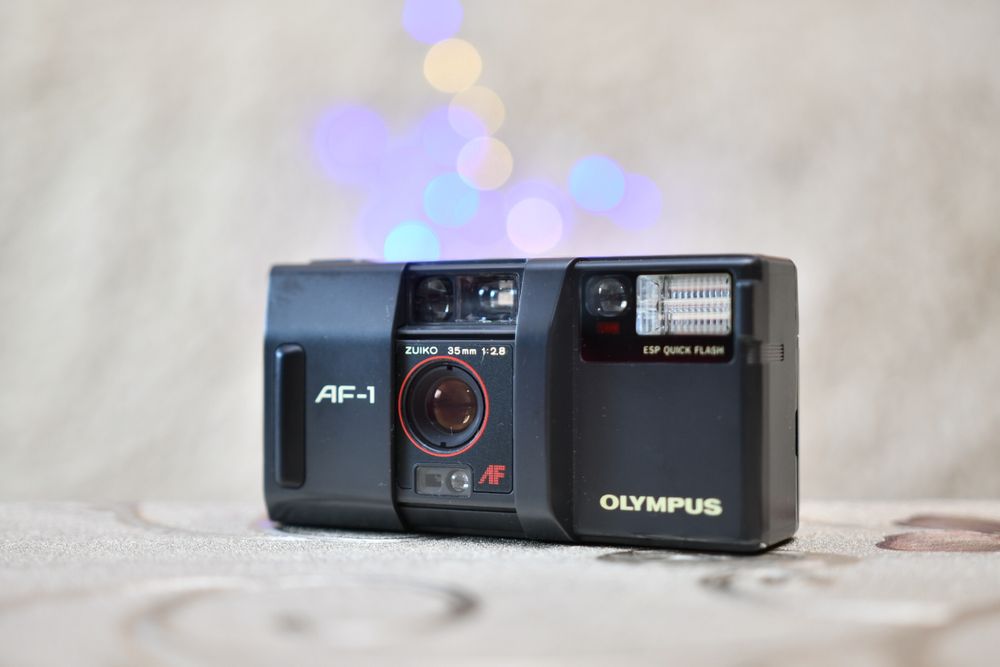 Лентов фотоапарат Olympus AF-1