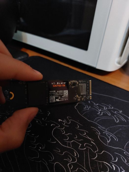 SSD nvme 500gb folosit jumate de an