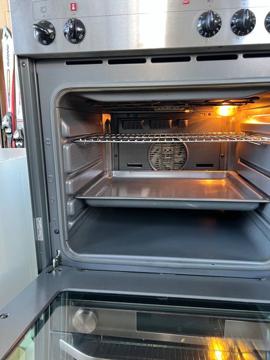 NEFF Mega 1329- инокс,фурна с котлони за вграждане