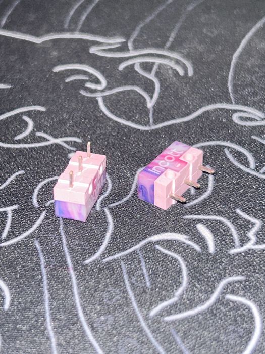 продам микрики на мышку incott розовые