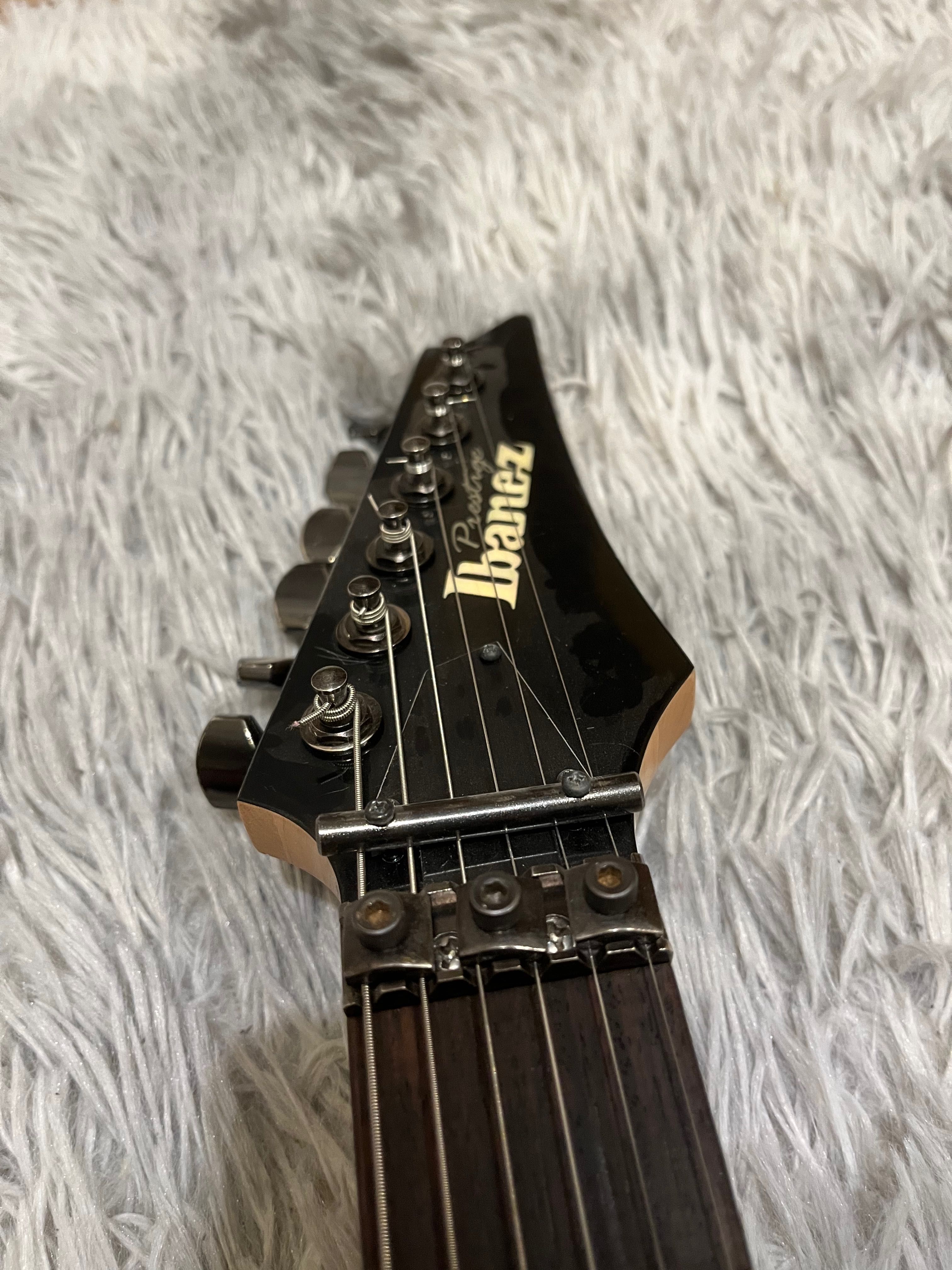 Электрогитара Ibanez RG1570 prestige