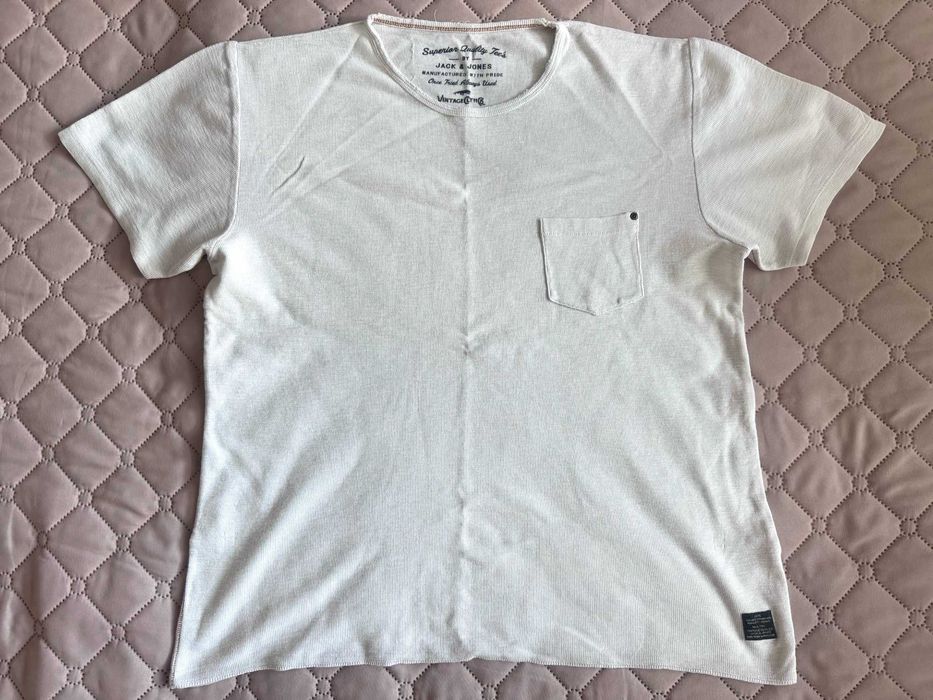 НОВА тениска Jack&Jones