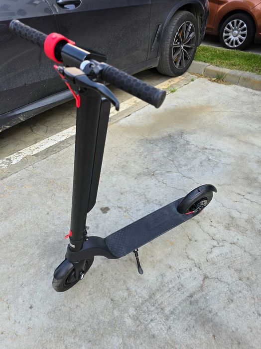 Trotineta Electrica HX X8, Autonomie 40km, Viteza 25km/h,36V,10Ah,350W