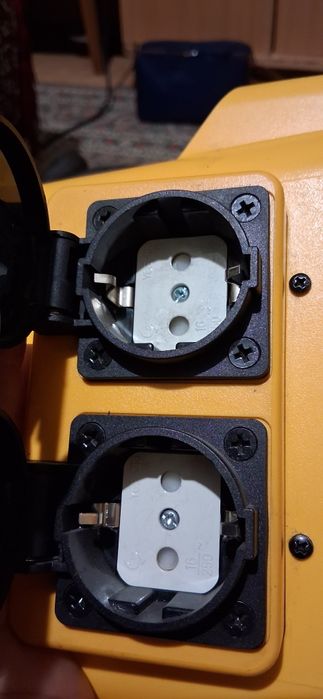radio-Dewalt: DC013, boxe ,acumulator,blutot modul...