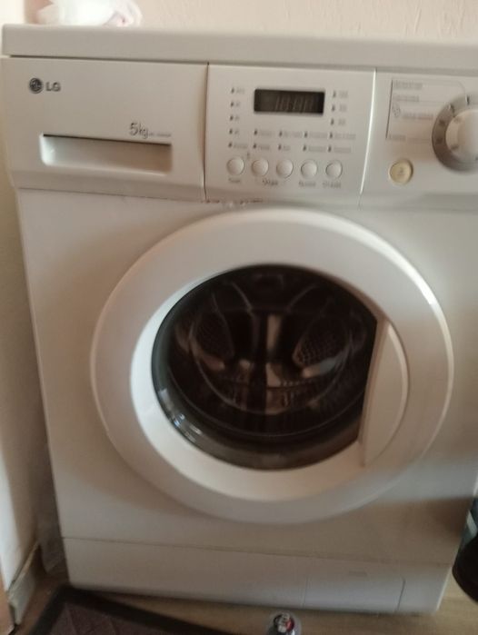 Продам стиральную машину