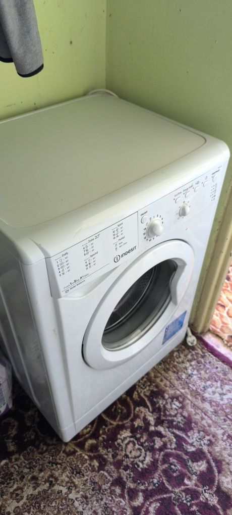 Пералня Indesit!