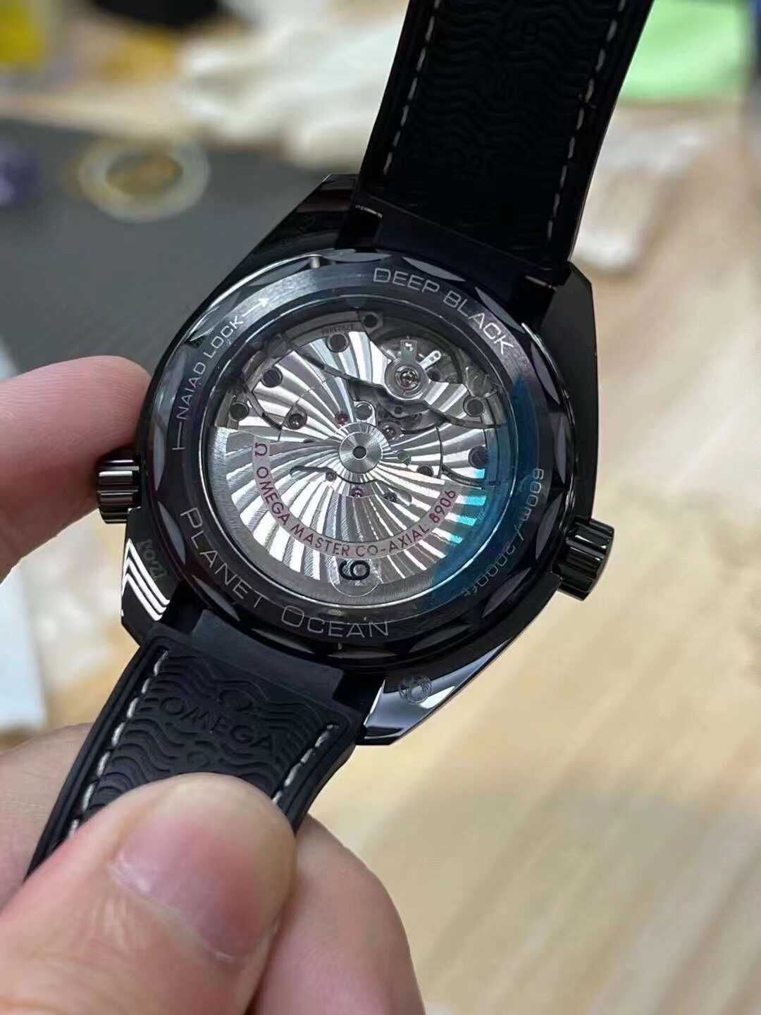 Omega seamaster gmt deep black керамични