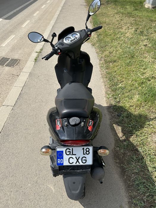Vând scuter Ride Twister 125cc