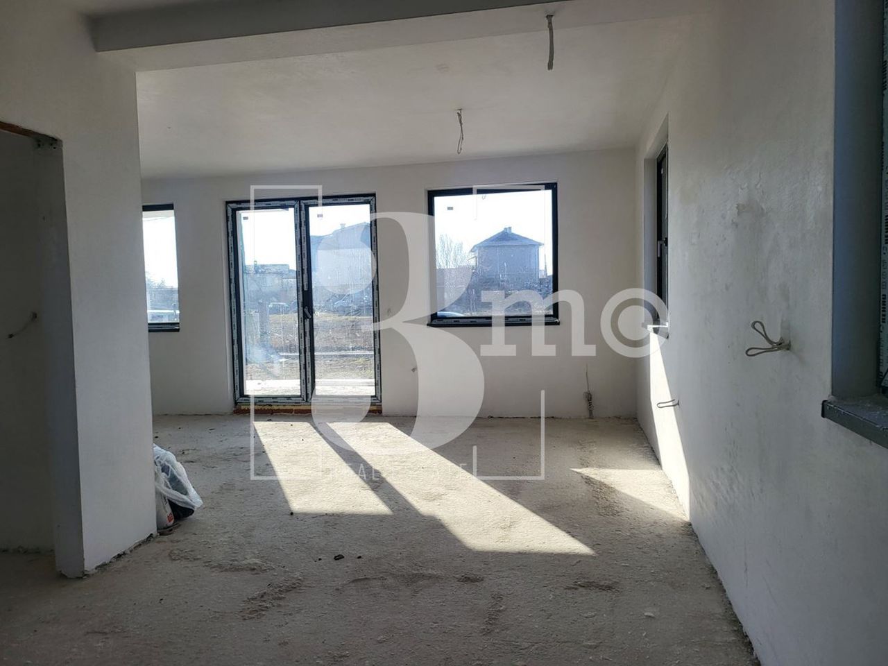Продава се Къща в Костинброд - 187 кв.м за 1872 €/кв.м - Снимка #6