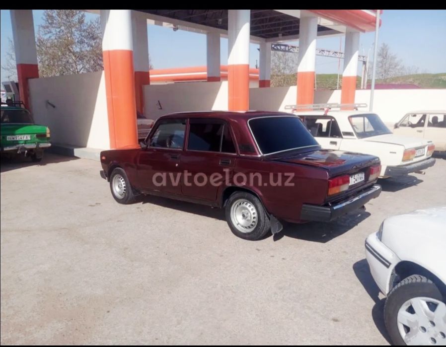 Ваз2107срочна сотилади