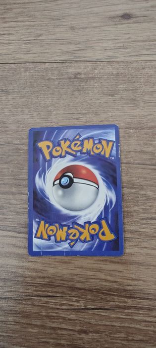 Carte Pokemon TGC cu Pikachu, shiny, raritate Ultra Rare