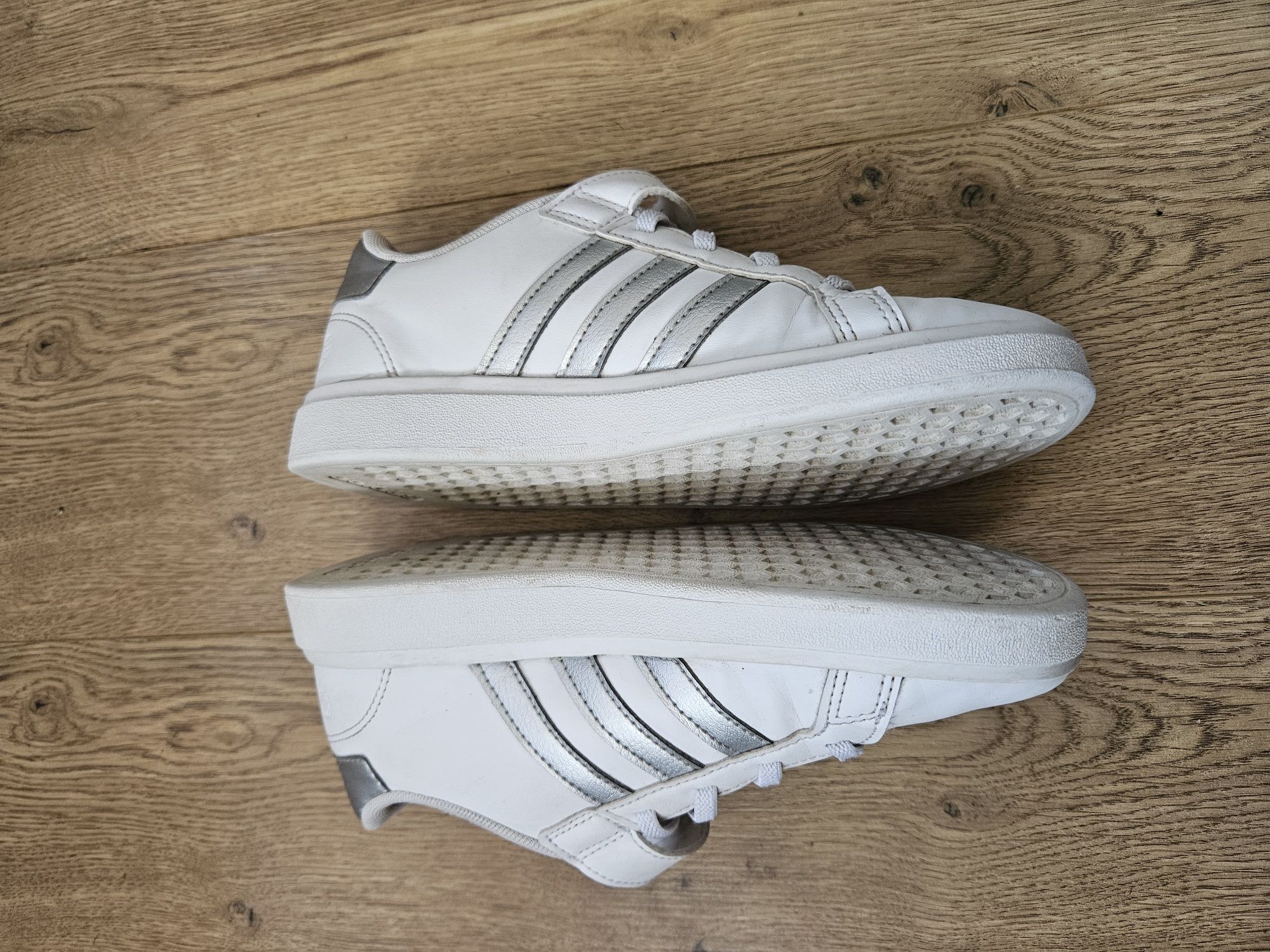 Маратонки Adidas