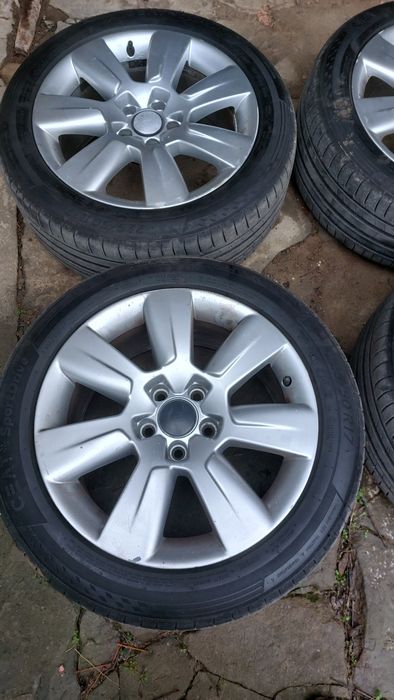 Продавам Гуми с джантите