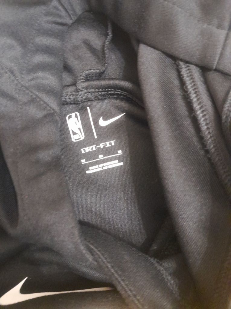 Чисто нова горница Nike Lakers
